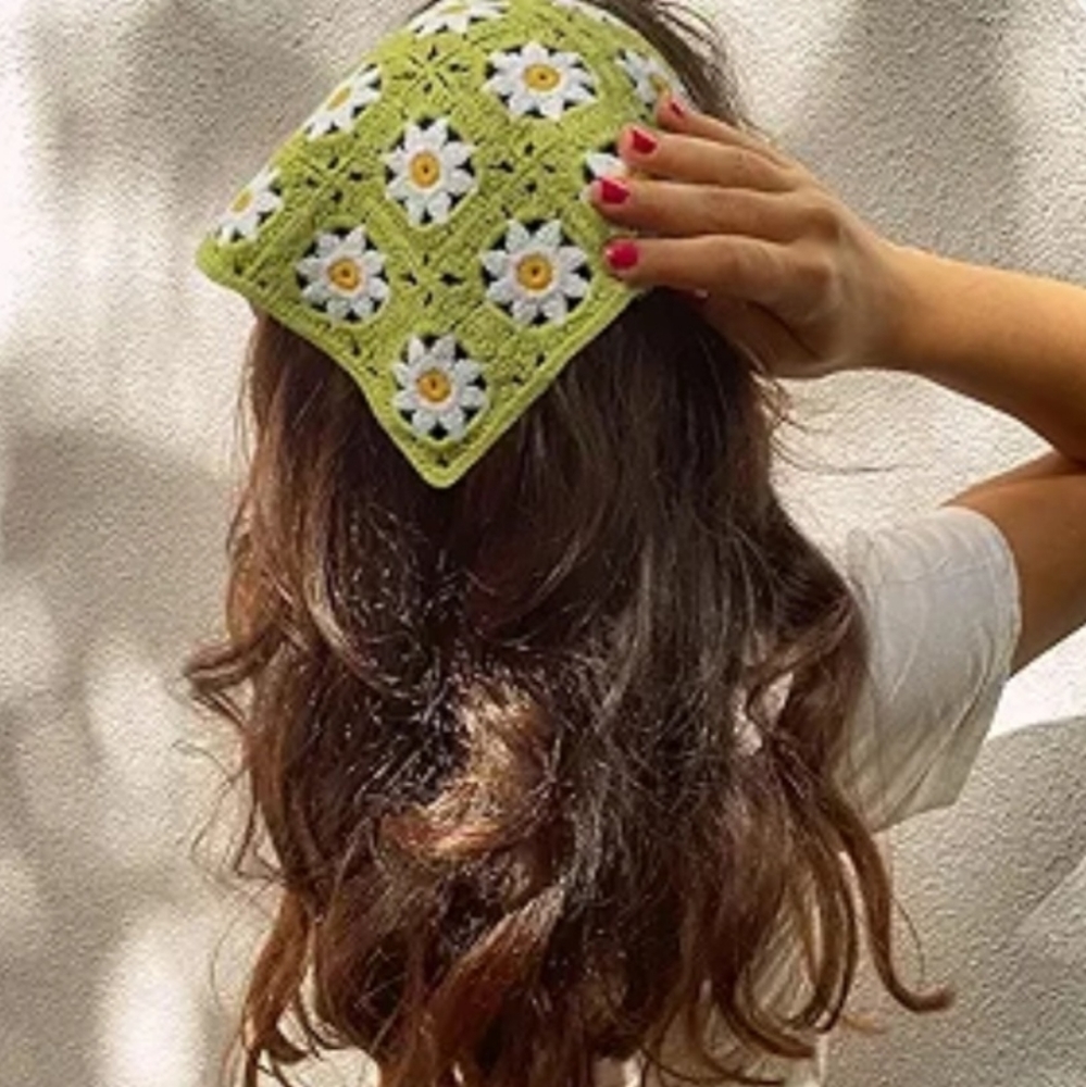 Womens Green Crochet Bandana